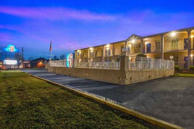 Gallery - Motel 6 Americus, Ga