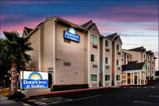 Gallery - Days Inn & Suites By Wyndham Antioch