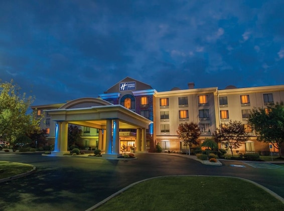 Gallery - Holiday Inn Express Hotel & Suites Buffalo-Airport, An Ihg Hotel
