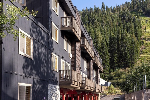 Gallery - Red Wolf Lodge At Olympic Valley