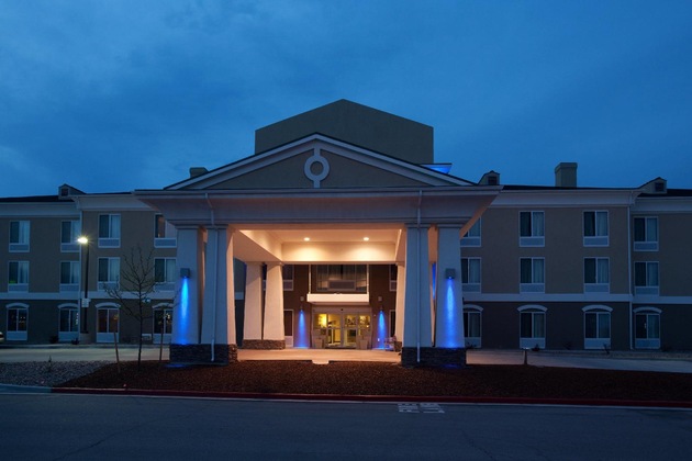 Gallery - Holiday Inn Express Hotel & Suites Lamar By Ihg