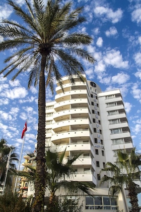 Gallery - The Corner Park Hotel