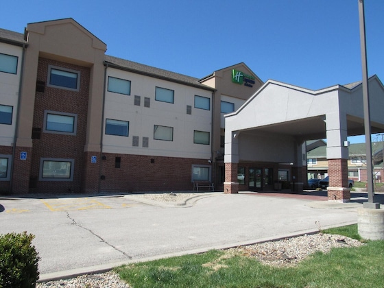 Gallery - Holiday Inn Express & Suites South - Lincoln By Ihg