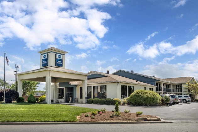 Gallery - Best Western Inn & Suites - Monroe