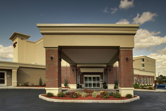 Gallery - Hampton Inn Pawtucket