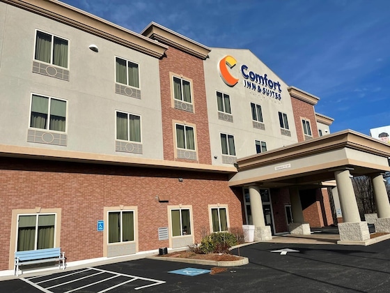 Gallery - Comfort Inn & Suites Plainville-Foxboro