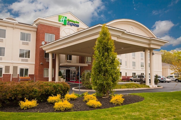 Gallery - Holiday Inn Express and Suites Vineland Millville
