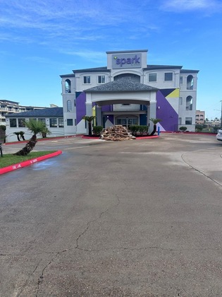 Gallery - Spark By Hilton Galveston