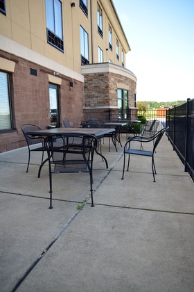 Gallery - Holiday Inn Express & Suites Youngstown West - Austintown By Ihg