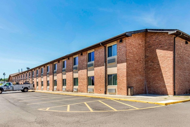 Gallery - Quality Inn Batesville