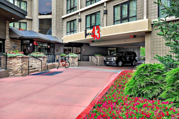 Gallery - Hotel 43