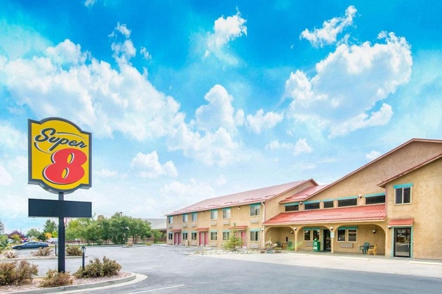 Gallery - Super 8 By Wyndham Buena Vista