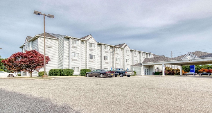Gallery - Surestay Hotel By Best Western Christiansburg Blacksburg