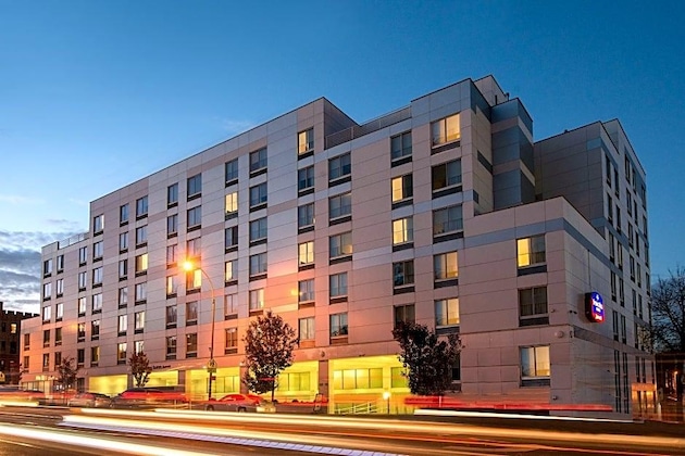 Gallery - Springhill Suites New York Laguardia Airport