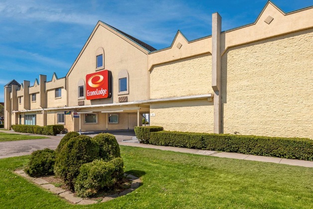 Gallery - Econo Lodge Cortland