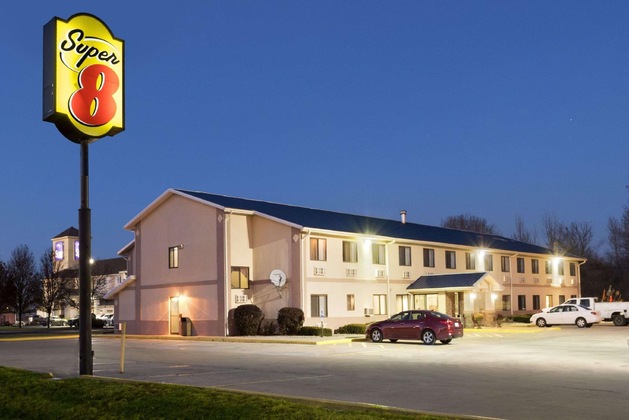 Gallery - Super 8 By Wyndham Danville