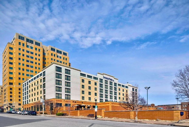 Gallery - Doubletree By Hilton Davenport