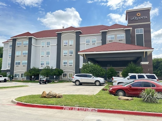 Gallery - La Quinta Inn & Suites By Wyndham Decatur
