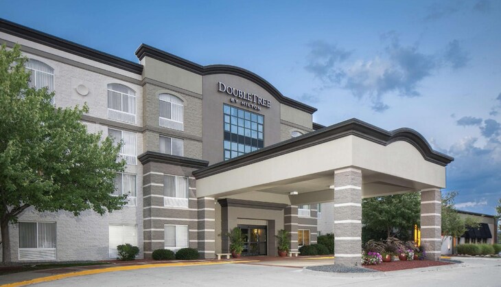 Gallery - DoubleTree by Hilton Hotel Des Moines Airport