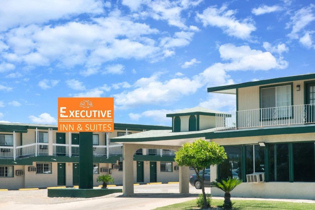 Gallery - Executive Inn And Kitchenette Suites