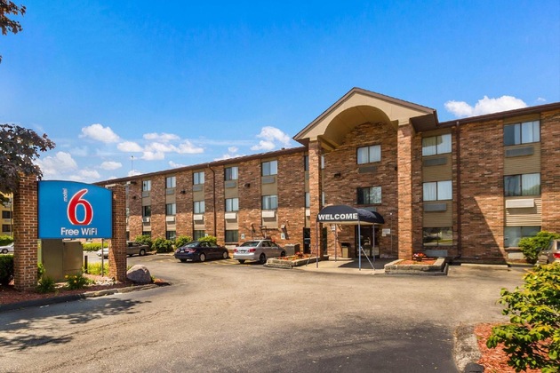 Gallery - Motel 6 Glendale