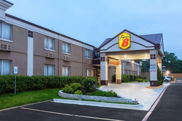 Gallery - Super 8 By Wyndham Grand Prairie North