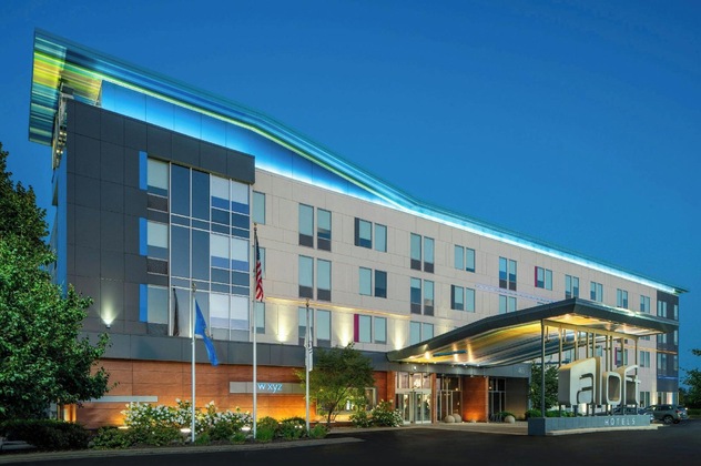 Gallery - Aloft Green Bay