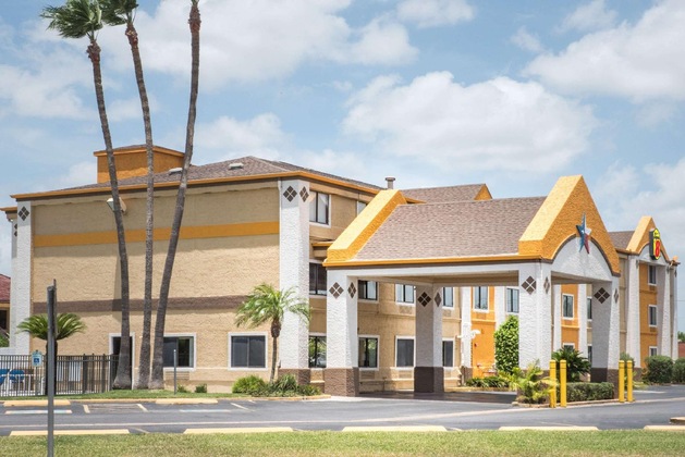Gallery - Super 8 By Wyndham Harlingen Tx