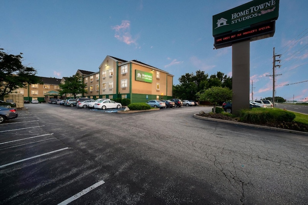 Gallery - Hometowne Studios By Red Roof St. Louis - Airport  N Lindbergh