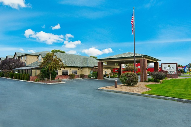 Gallery - Oxford Suites Hermiston