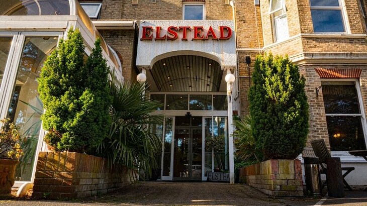 Gallery - Elstead Hotel