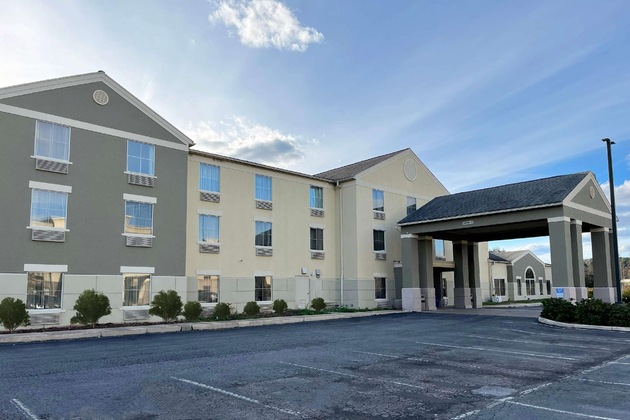 Gallery - Wingate By Wyndham Clearfield