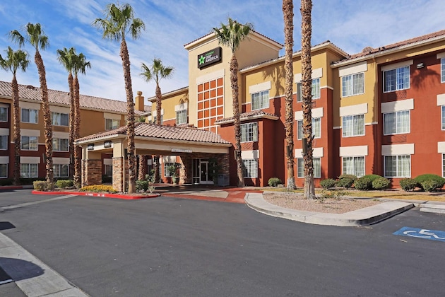 Gallery - MainStay Suites