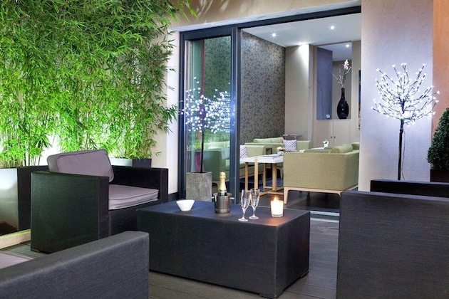 Gallery - Serotel Suites