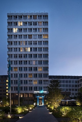 Gallery - Motel One Munich - Campus