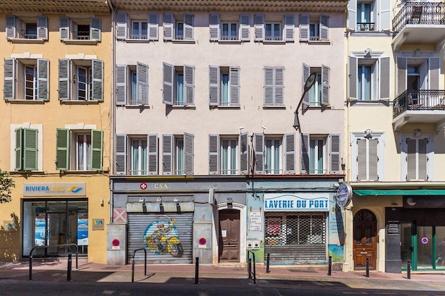Gallery - Florella Clemenceau