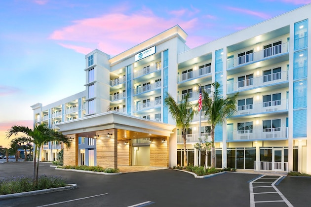 Gallery - Blue Flamingo Resort Key West
