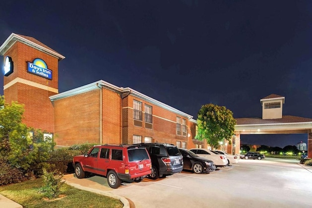 Gallery - Days Inn By Wyndham Dallas Plano