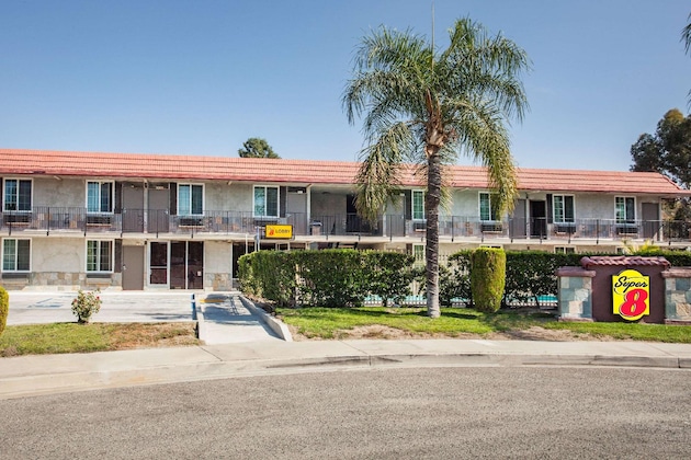 Gallery - Super 8 By Wyndham Redlands San Bernardino