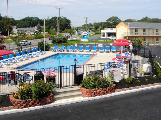 Gallery - Econo Lodge
