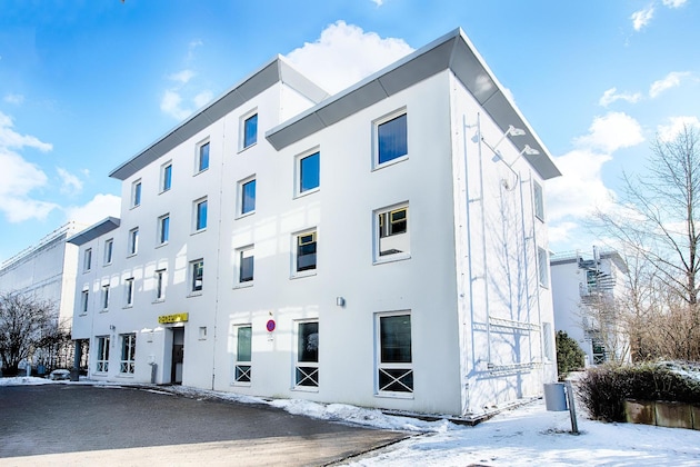 Gallery - B&B Hotel München-Putzbrunn