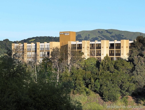 Gallery - Four Points by Sheraton San Rafael Marin County