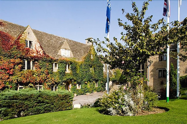 Gallery - Hatton Court