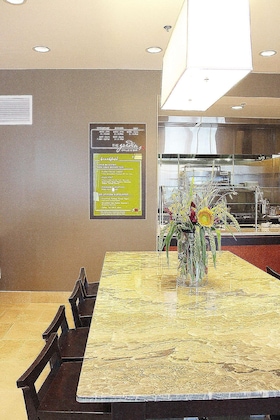 Gallery - Hilton Garden Inn Falls Church