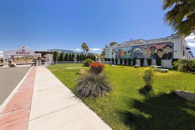 Gallery - Ramada By Wyndham Kingman