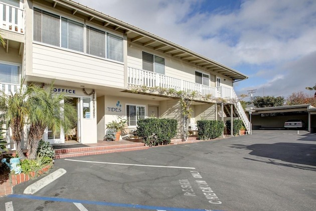 Gallery - The Tides Laguna Beach