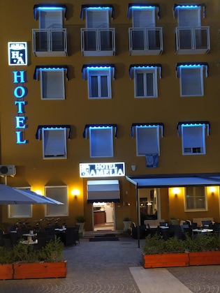 Gallery - Hotel Amelia