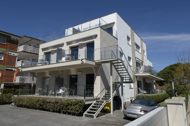 Gallery - Castellmar Apartments