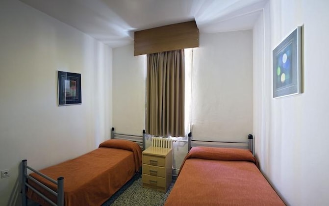 Gallery - Albergue Inturjoven Granada - Hostel