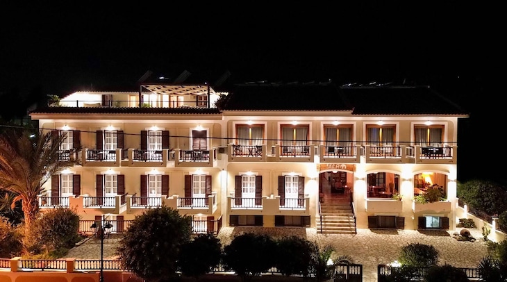 Gallery - Sunrise Hotel